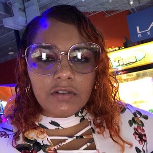 Meet your Posher, Kendra